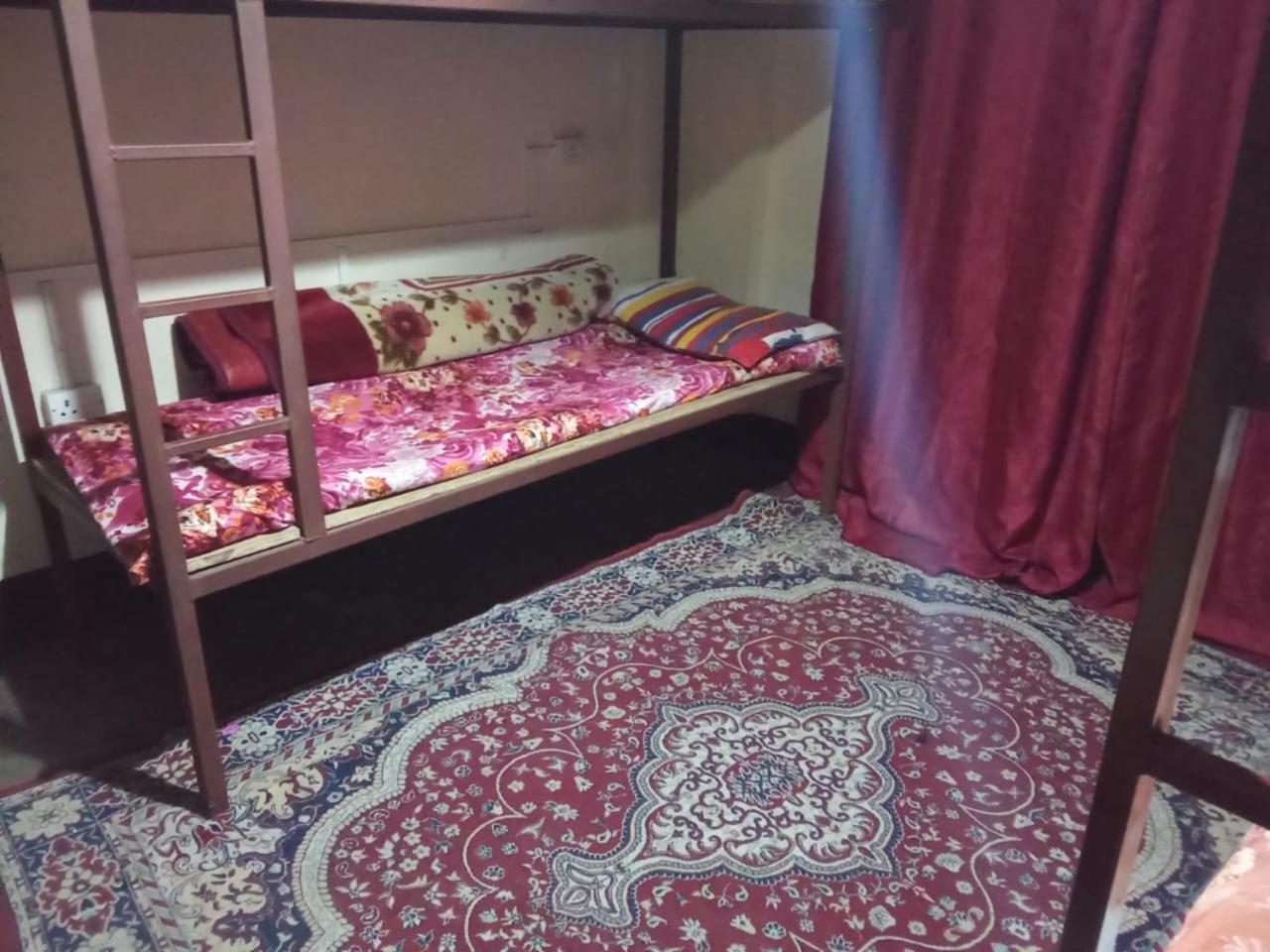 Хостел Backpackers Hub Дарджилинг Экстерьер фото
